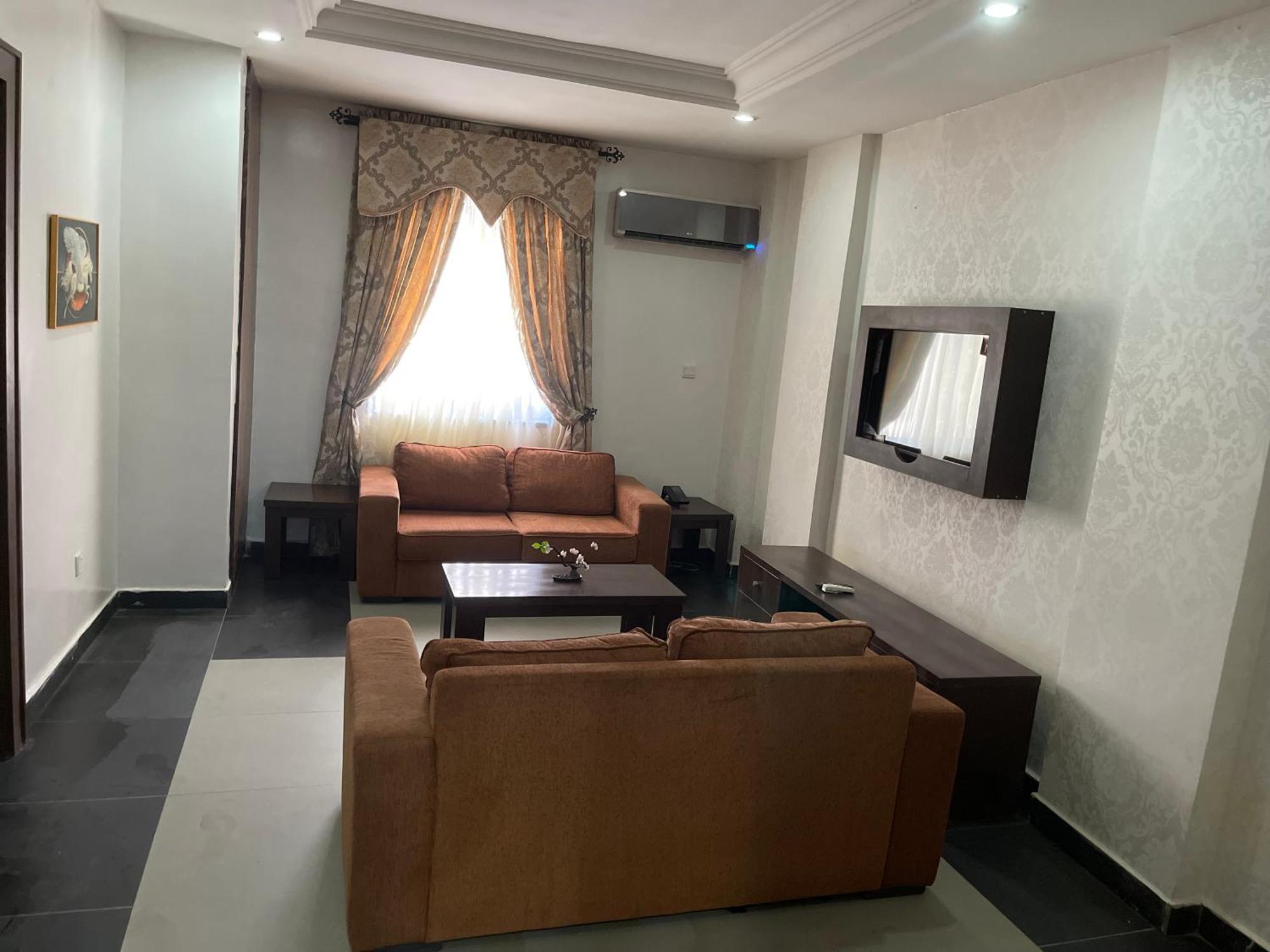 Aa Hotel And Suites Αμπούζα Εξωτερικό φωτογραφία