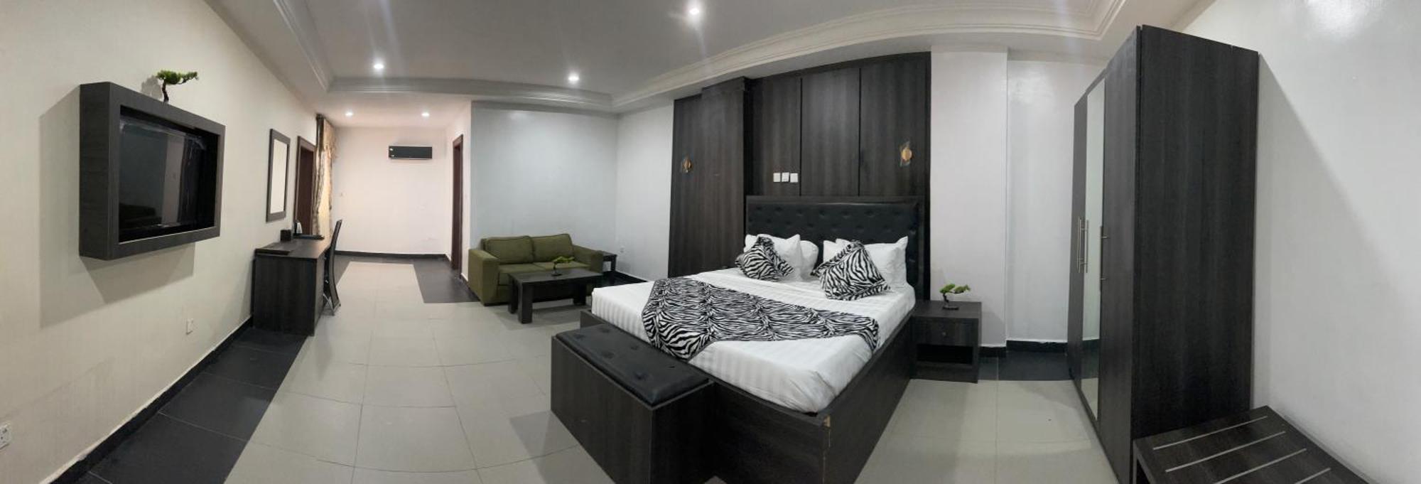 Aa Hotel And Suites Αμπούζα Εξωτερικό φωτογραφία