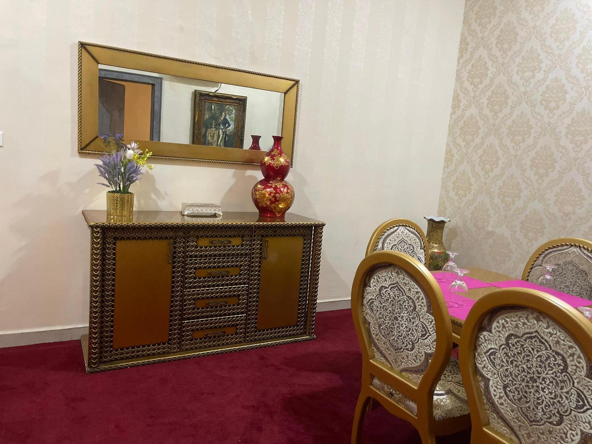 Aa Hotel And Suites Αμπούζα Εξωτερικό φωτογραφία