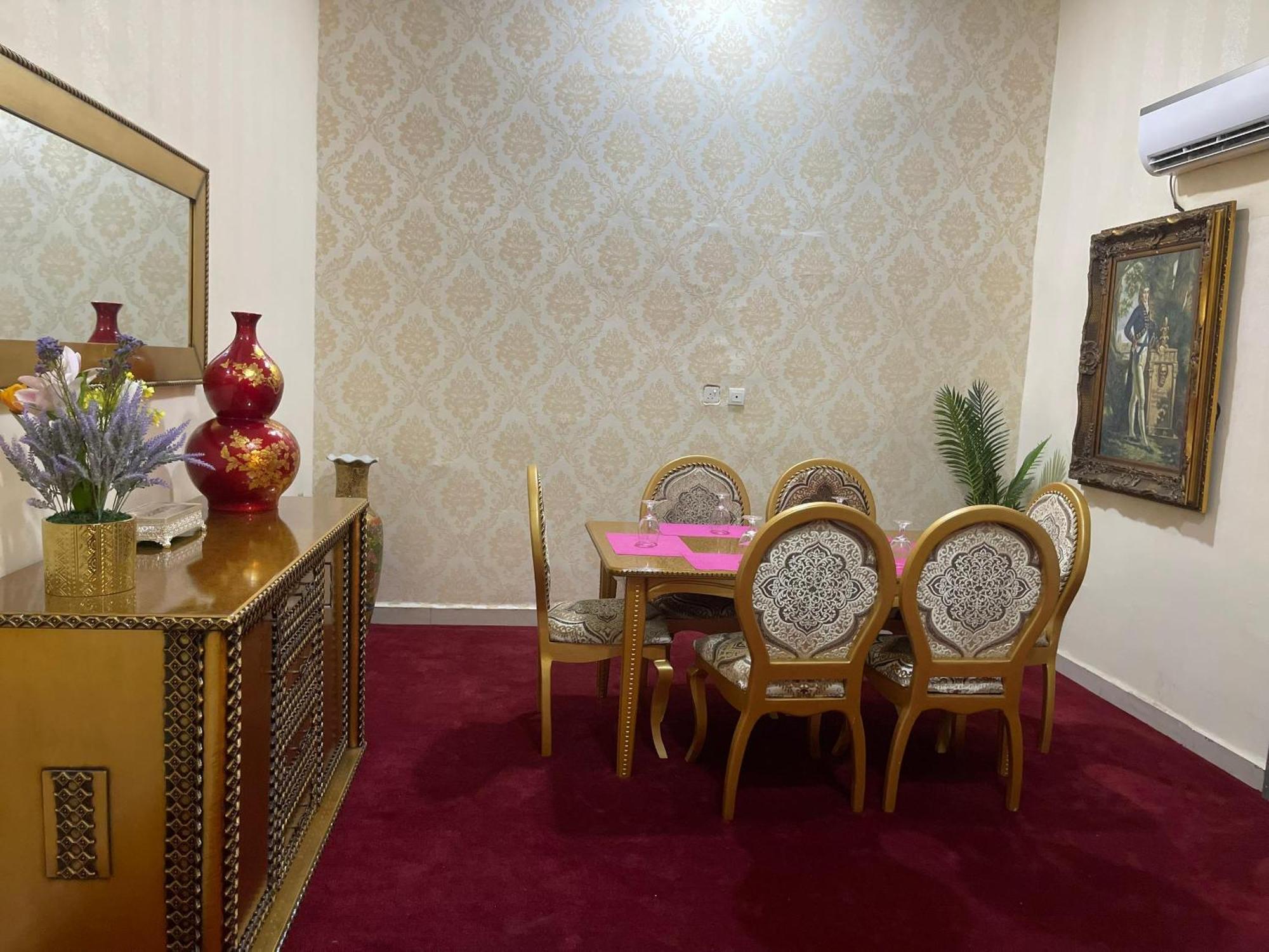 Aa Hotel And Suites Αμπούζα Εξωτερικό φωτογραφία